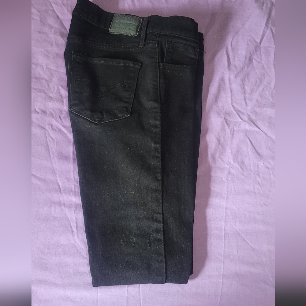 Levi's Women's High Rise Black Jeans - Picture 3 of 9